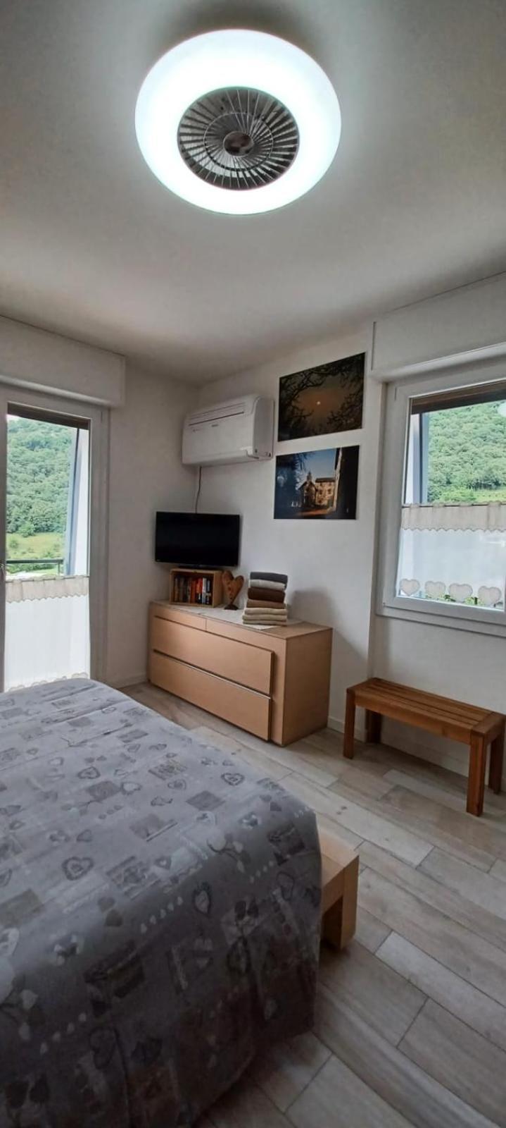 Casa Di Sofia E Oscar Lago Di Como Canzo Eksteriør billede